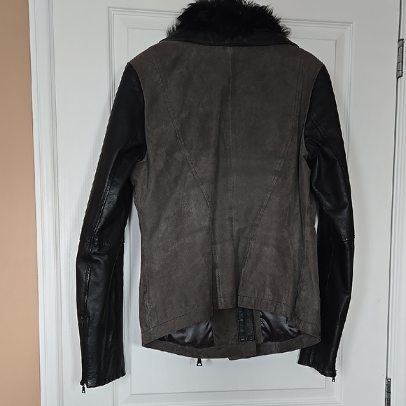 Danier Leather Jacket with Black and Brown Design - Picture 3 of 8